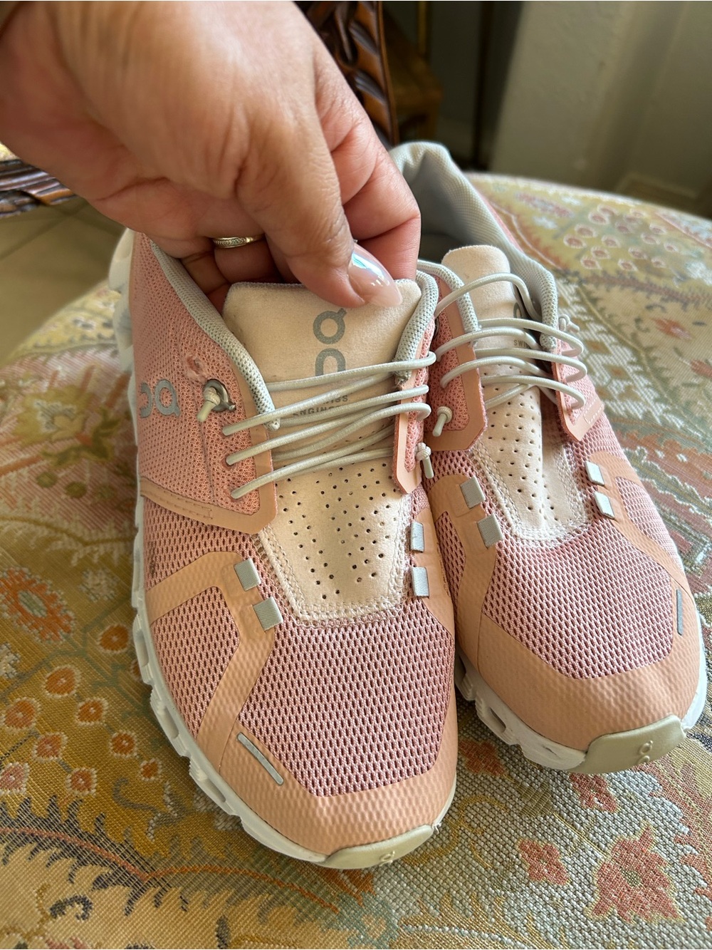 Women's Lightweight Pink Athletic Lace-Up Sneakers